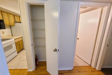 Condo in Tampa, Florida, 2 bedrooms  № 1508075 - photo 14