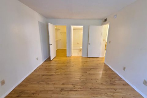 Condo in Tampa, Florida, 2 bedrooms  № 1508075 - photo 21