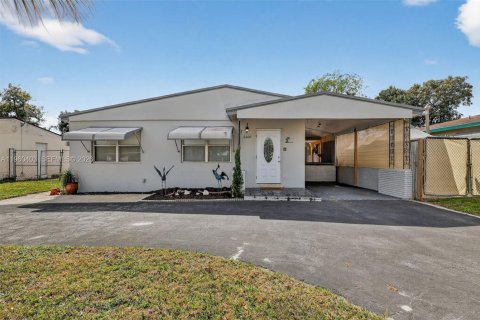 Дом в Мирамар, Флорида 2 спальни, 103.03м2 № 2024222