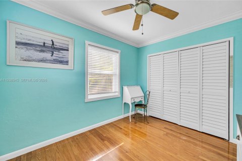 Condo in Miami, Florida, 2 bedrooms  № 2003560 - photo 16