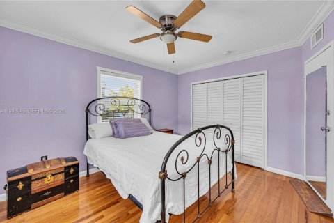 Condo in Miami, Florida, 2 bedrooms  № 2003560 - photo 17