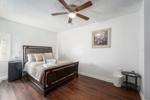 Casa en venta en Plant City, Florida, 5 dormitorios, 264.49 m2 № 1521940 - foto 27