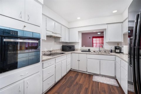 Casa en venta en Plant City, Florida, 5 dormitorios, 264.49 m2 № 1521940 - foto 12
