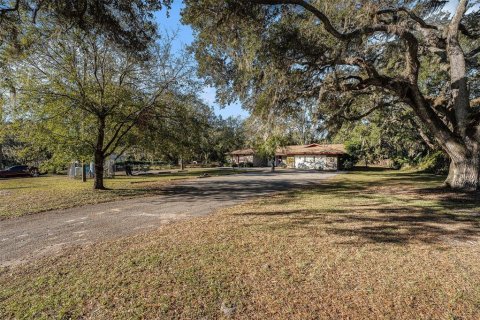Casa en venta en Plant City, Florida, 5 dormitorios, 264.49 m2 № 1521940 - foto 2