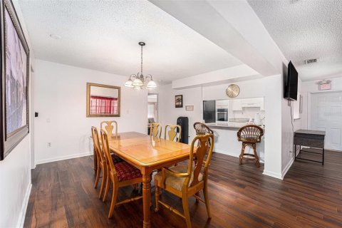 Casa en venta en Plant City, Florida, 5 dormitorios, 264.49 m2 № 1521940 - foto 9