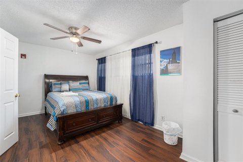 Casa en venta en Plant City, Florida, 5 dormitorios, 264.49 m2 № 1521940 - foto 22