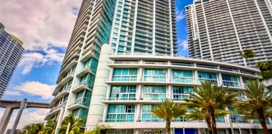 Condominio en Miami, Florida, 1 dormitorio № 2154456