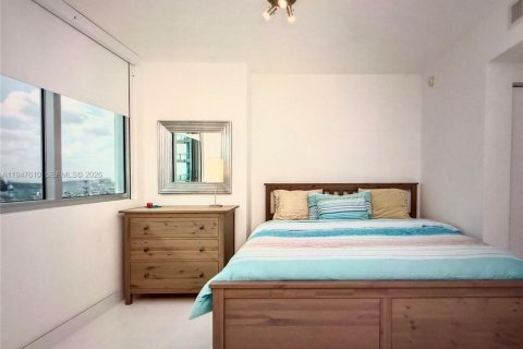 Condominio en venta en Miami, Florida, 1 dormitorio, 70.98 m2 № 2154456 - foto 11