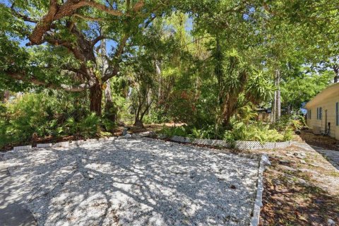 Immobilier commercial à vendre à Sarasota, Floride: 3 chambres, 136.47 m2 № 2094809 - photo 5
