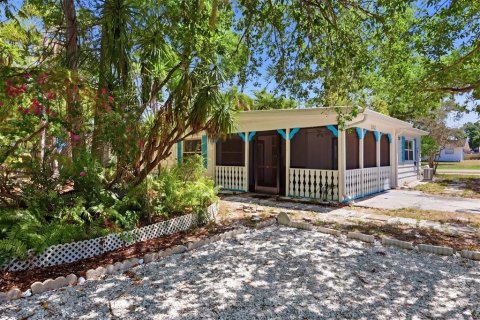 Immobilier commercial à vendre à Sarasota, Floride: 3 chambres, 136.47 m2 № 2094809 - photo 3