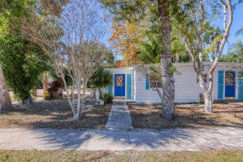 Immobilier commercial à vendre à Sarasota, Floride: 3 chambres, 136.47 m2 № 2094809 - photo 16