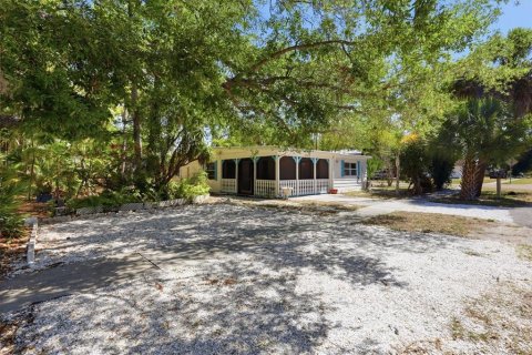 Immobilier commercial à vendre à Sarasota, Floride: 3 chambres, 136.47 m2 № 2094809 - photo 4