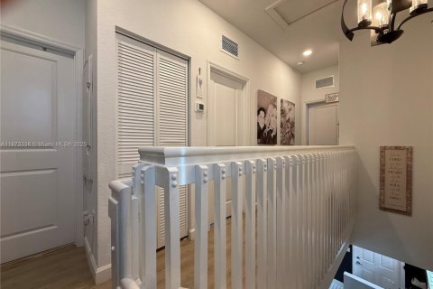 Condominio en venta en Hialeah, Florida, 3 dormitorios, 143.07 m2 № 1979913 - foto 21