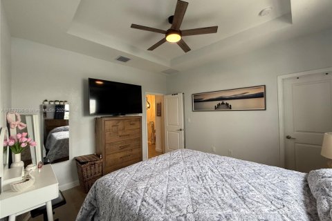 Condominio en venta en Hialeah, Florida, 3 dormitorios, 143.07 m2 № 1979913 - foto 28