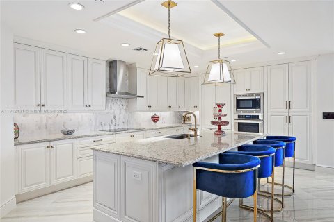 Купить кондоминиум в Палм-Бич-Гарденс, Флорида 8 комнат, 357.58м2, № 1972126 - фото 7