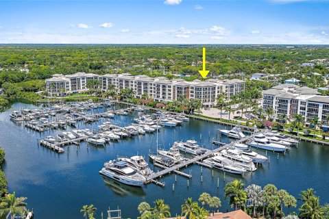 Купить кондоминиум в Палм-Бич-Гарденс, Флорида 8 комнат, 357.58м2, № 1972126 - фото 1