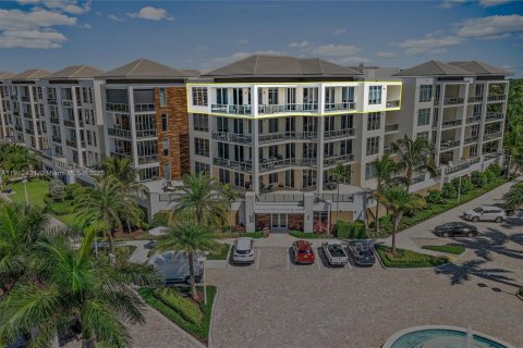 Купить кондоминиум в Палм-Бич-Гарденс, Флорида 8 комнат, 357.58м2, № 1972126 - фото 2