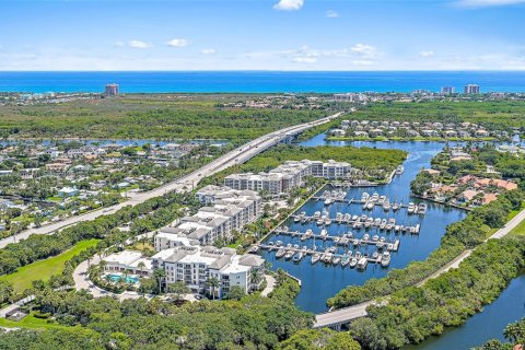 Купить кондоминиум в Палм-Бич-Гарденс, Флорида 8 комнат, 357.58м2, № 1972126 - фото 3
