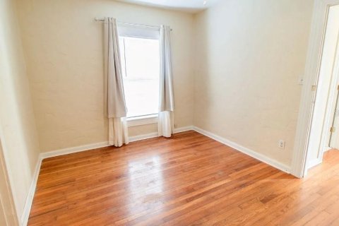 House in Orlando, Florida 2 bedrooms, 104.52 sq.m. № 1791490 - photo 13