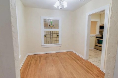 House in Orlando, Florida 2 bedrooms, 104.52 sq.m. № 1791490 - photo 9