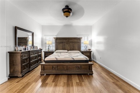 Купить виллу или дом в Майами, Флорида 3 спальни, 138.05м2, № 2026682 - фото 13