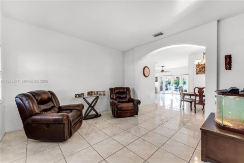 Купить виллу или дом в Майами, Флорида 3 спальни, 138.05м2, № 2026682 - фото 4