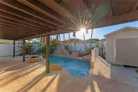 Купить виллу или дом в Майами, Флорида 3 спальни, 138.05м2, № 2026682 - фото 23