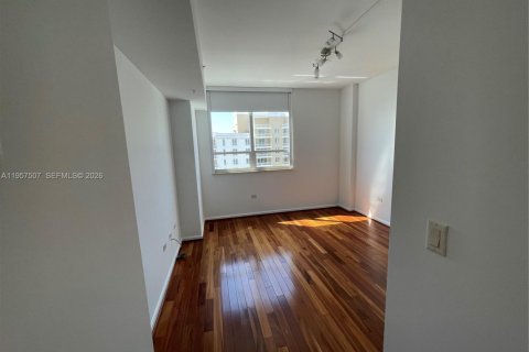 Condominio en alquiler en Miami, Florida, 2 dormitorios, 129.78 m2 № 2011467 - foto 20