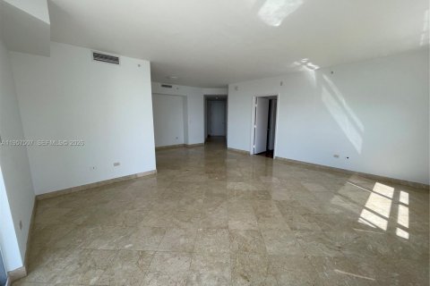 Condominio en alquiler en Miami, Florida, 2 dormitorios, 129.78 m2 № 2011467 - foto 17