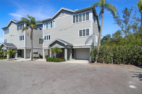 House in Longboat Key, Florida 2 bedrooms, 133.78 sq.m. № 1773376 - photo 2