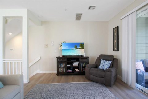 House in Longboat Key, Florida 2 bedrooms, 133.78 sq.m. № 1773376 - photo 8