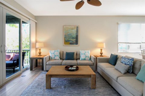 House in Longboat Key, Florida 2 bedrooms, 133.78 sq.m. № 1773376 - photo 7