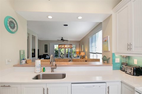 House in Longboat Key, Florida 2 bedrooms, 133.78 sq.m. № 1773376 - photo 22