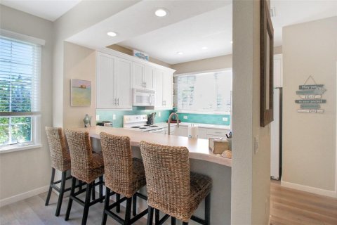 House in Longboat Key, Florida 2 bedrooms, 133.78 sq.m. № 1773376 - photo 17