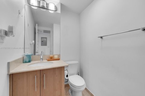 Copropriété à louer à Bal Harbour, Floride: 1 chambre, 83.24 m2 № 1699013 - photo 14