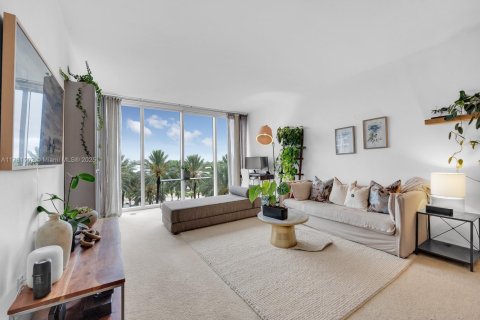 Copropriété à louer à Bal Harbour, Floride: 1 chambre, 83.24 m2 № 1699013 - photo 2