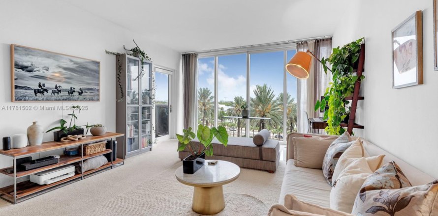 Condo à Bal Harbour, Floride, 1 chambre  № 1699013