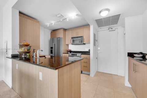 Copropriété à louer à Bal Harbour, Floride: 1 chambre, 83.24 m2 № 1699013 - photo 5
