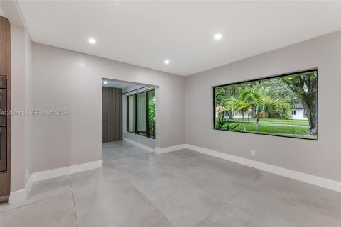 Villa ou maison à louer à Miami Shores, Floride: 2 chambres, 109.07 m2 № 2085408 - photo 11