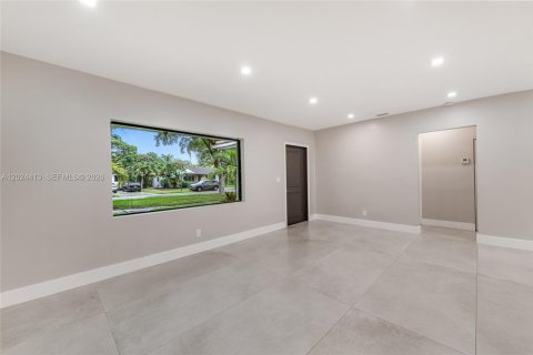 Villa ou maison à louer à Miami Shores, Floride: 2 chambres, 109.07 m2 № 2085408 - photo 12