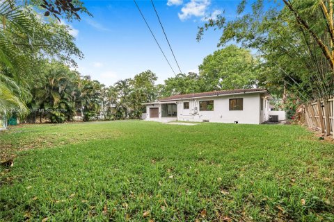 Villa ou maison à louer à Miami Shores, Floride: 2 chambres, 109.07 m2 № 2085408 - photo 27