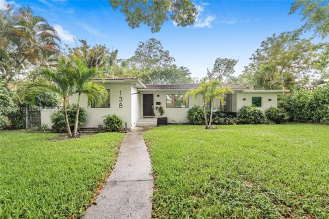 Villa ou maison à Miami Shores, Floride 2 chambres, 109.07 m2 № 2085408