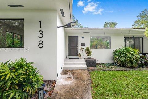 Villa ou maison à louer à Miami Shores, Floride: 2 chambres, 109.07 m2 № 2085408 - photo 2