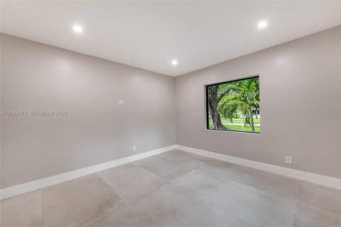 Villa ou maison à louer à Miami Shores, Floride: 2 chambres, 109.07 m2 № 2085408 - photo 20