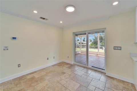 House in Tampa, Florida 3 bedrooms, 125.42 sq.m. № 1649417 - photo 14