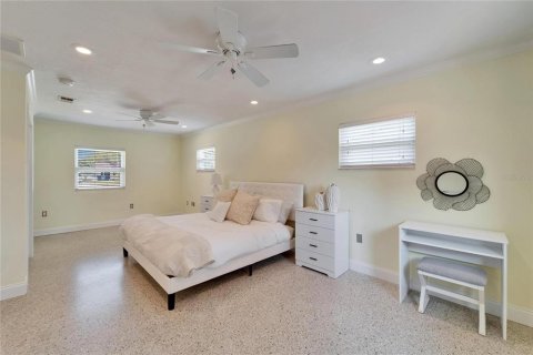 House in Tampa, Florida 3 bedrooms, 125.42 sq.m. № 1649417 - photo 18