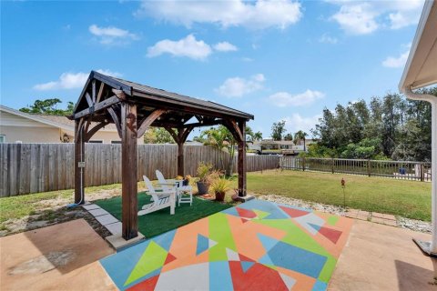 House in Tampa, Florida 3 bedrooms, 125.42 sq.m. № 1649417 - photo 27