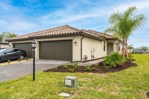 Villa ou maison à LORRAINE LAKES à Bradenton, Floride 2 chambres, 145.3 m2 № 2287986