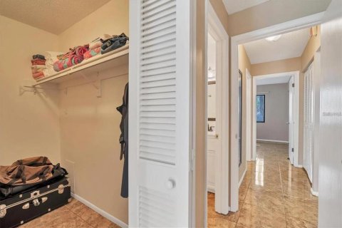 Copropriété à louer à Sarasota, Floride: 2 chambres, 94.39 m2 № 1648257 - photo 13