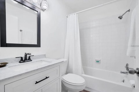 Copropriété à louer à Sarasota, Floride: 2 chambres, 94.39 m2 № 1648257 - photo 10